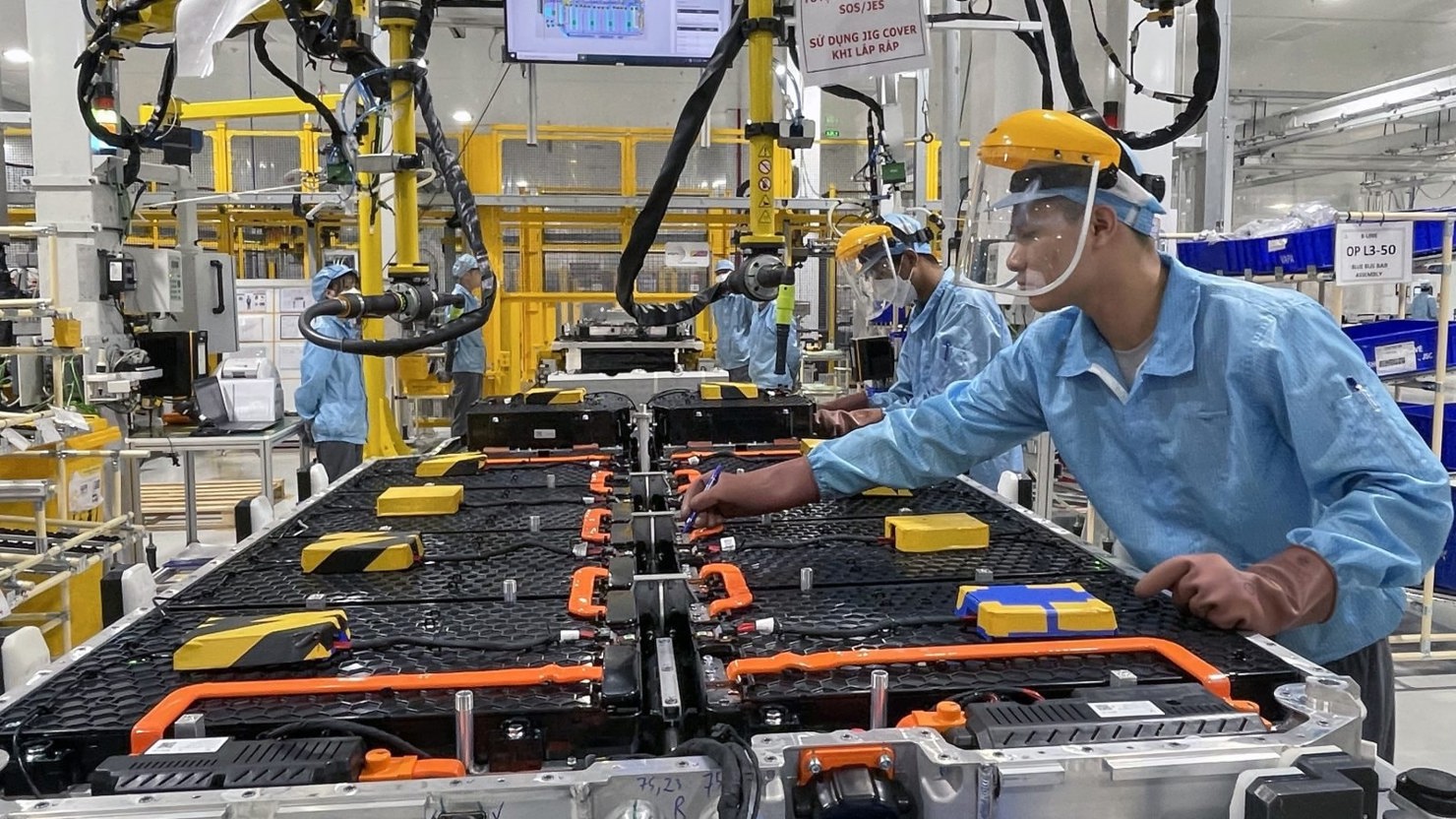 Ngành sản xuất Việt Nam ghi nhận nhiều thông tin tăng trưởng lạc quan trong tháng 7/2025.