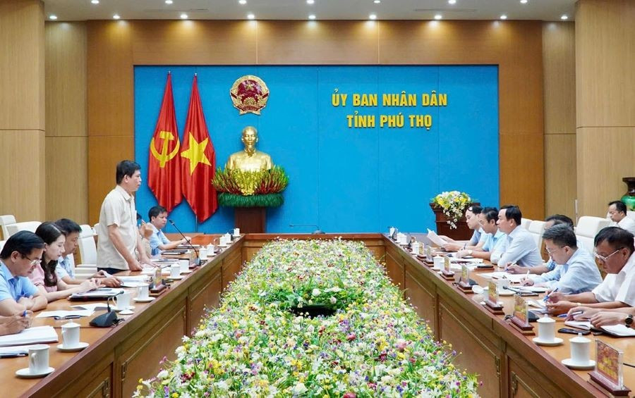 Quang cảnh buổi làm việc.