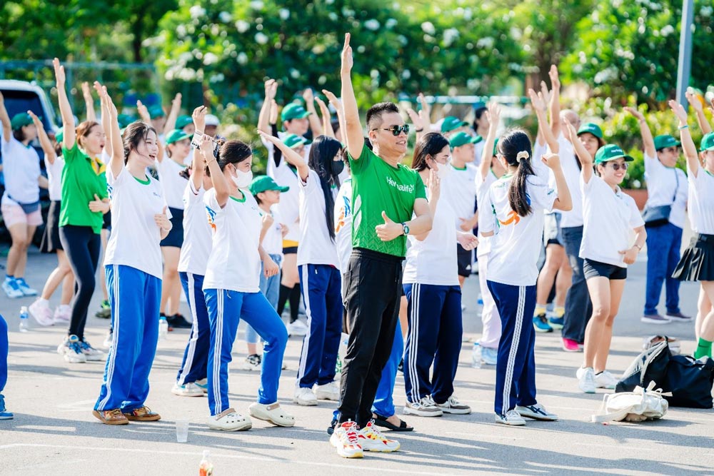 Hơn 3.000 người từ mọi ngành nghề đã cùng tập luyện và trải nghiệm các môn thể thao Olympic, tiếp thêm năng lượng tích cực cho cộng đồng.