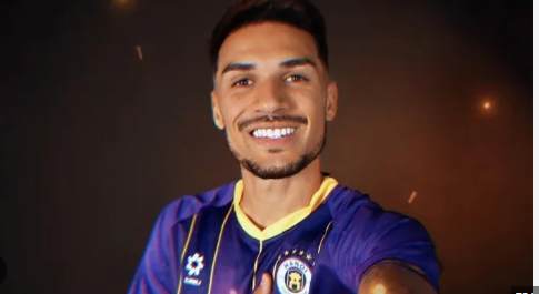 Tiền vệ Hendrio đang nỗ lực nhập tịch Việt Nam.