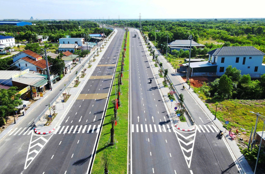 Dự án đường cứu hộ, cứu nạn Phong Điền - Điền Lộc được UBND tỉnh Thừa Thiên Huế (nay là TP Huế) phê duyệt vào năm 2010. 1.jpg