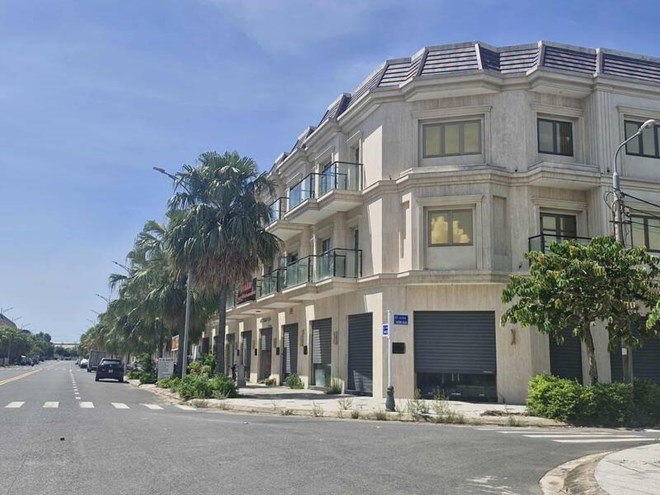 Loạt mặt bằng nhà phố bỏ trống, shophouse treo biển cho thuê ở Đà Nẵng