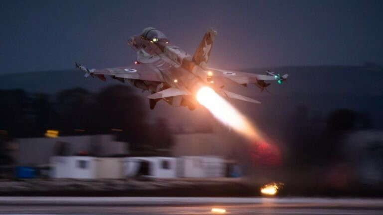 Chiến đấu cơ F-15 của Israel.