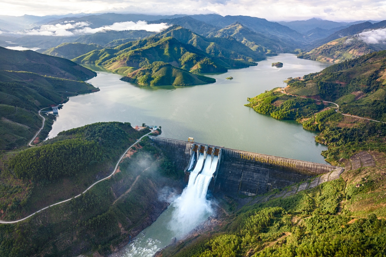 Thủy điện Đakđrinh góp phần quan trọng trong việc điều tiết lũ, bảo vệ vùng hạ du Quảng Ngãi.