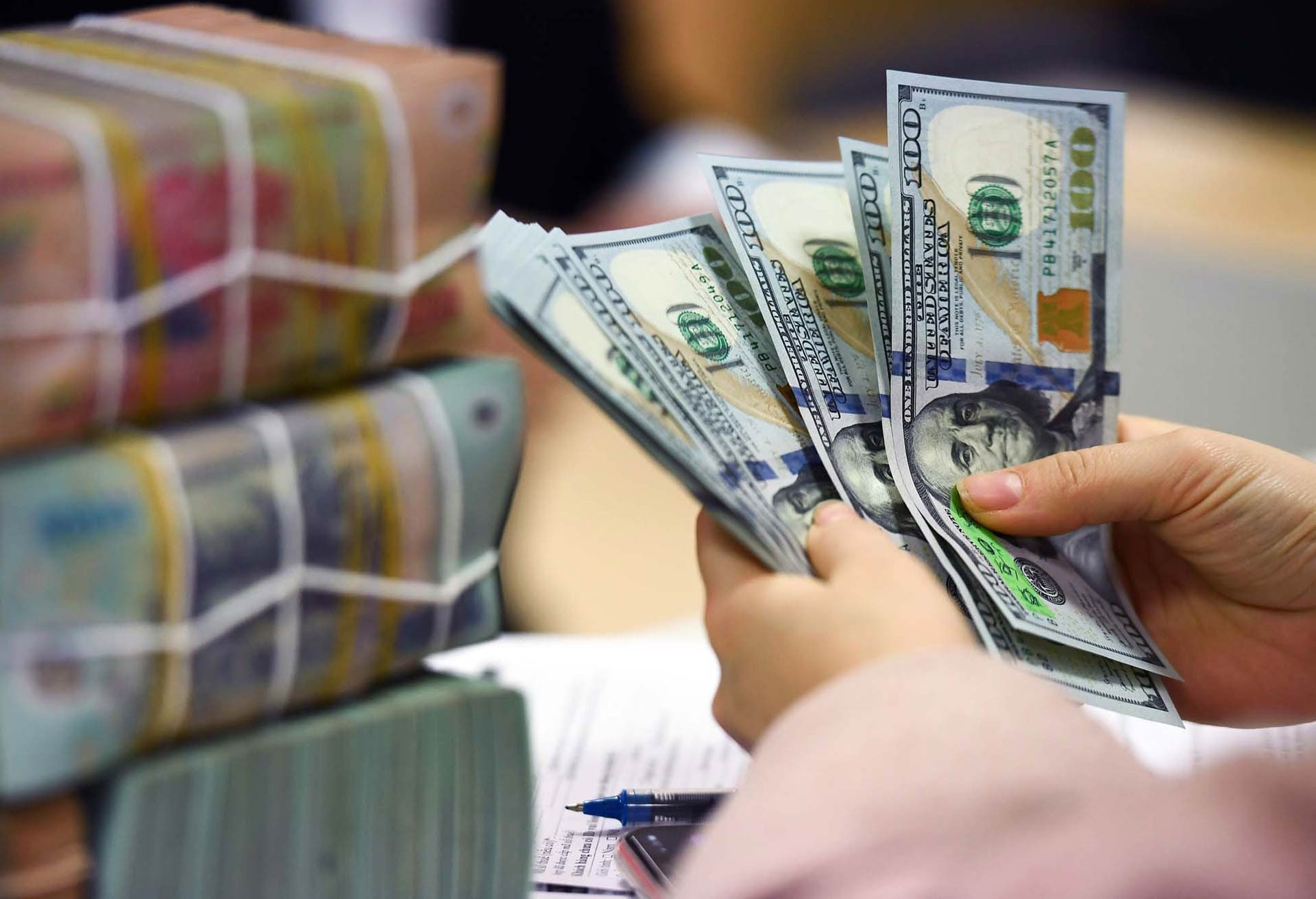 Tỷ giá USD hôm nay 29/8: Đồng bạc xanh suy yếu, DXY giảm trên thị trường quốc tế