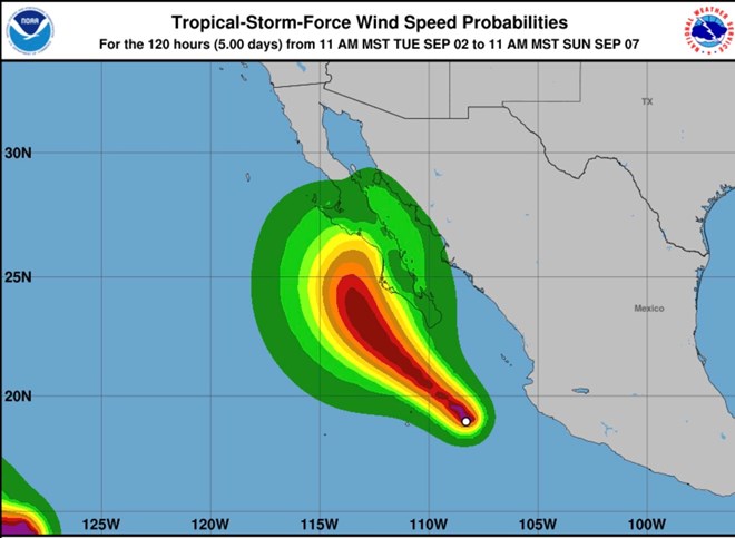 Bão Kiko sắp đạt cực đại khi bão Lorena dự báo thành cuồng phong hôm nay