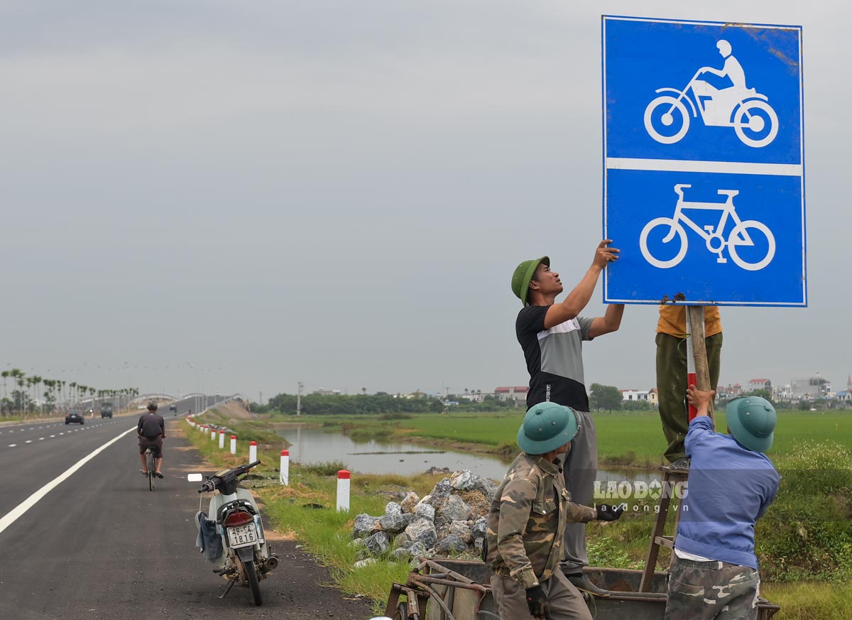 Nhiều