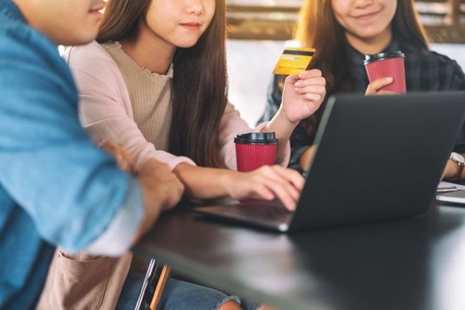 Nhiều Gen Z vỡ mộng về công việc đầu tiên