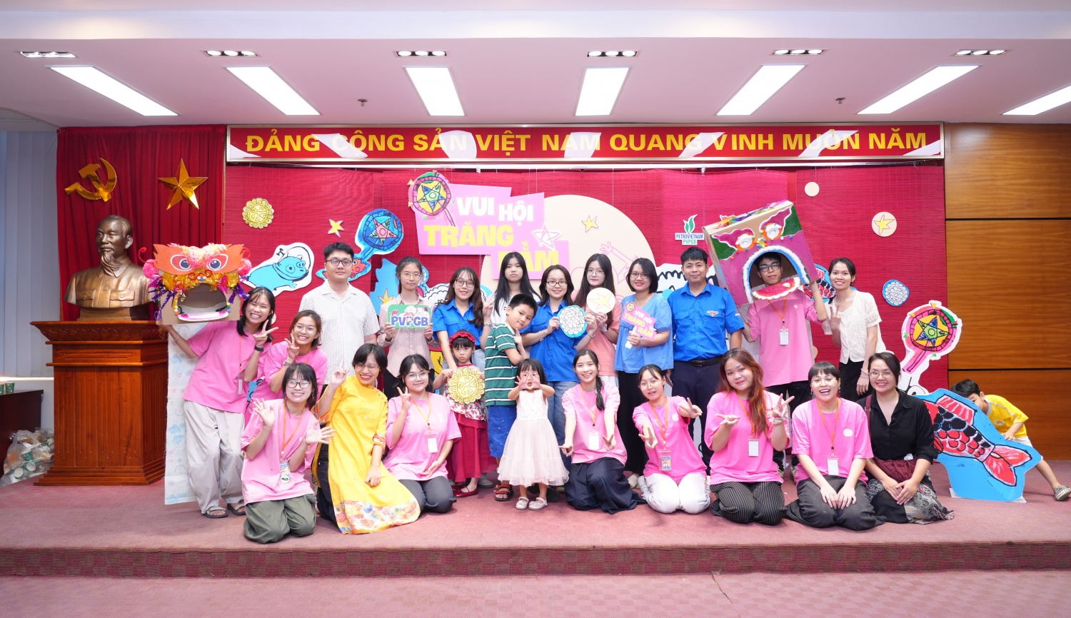 Đoàn Thanh niên PVPGB mang “Vui hội Trăng Rằm” đến với con em người lao động