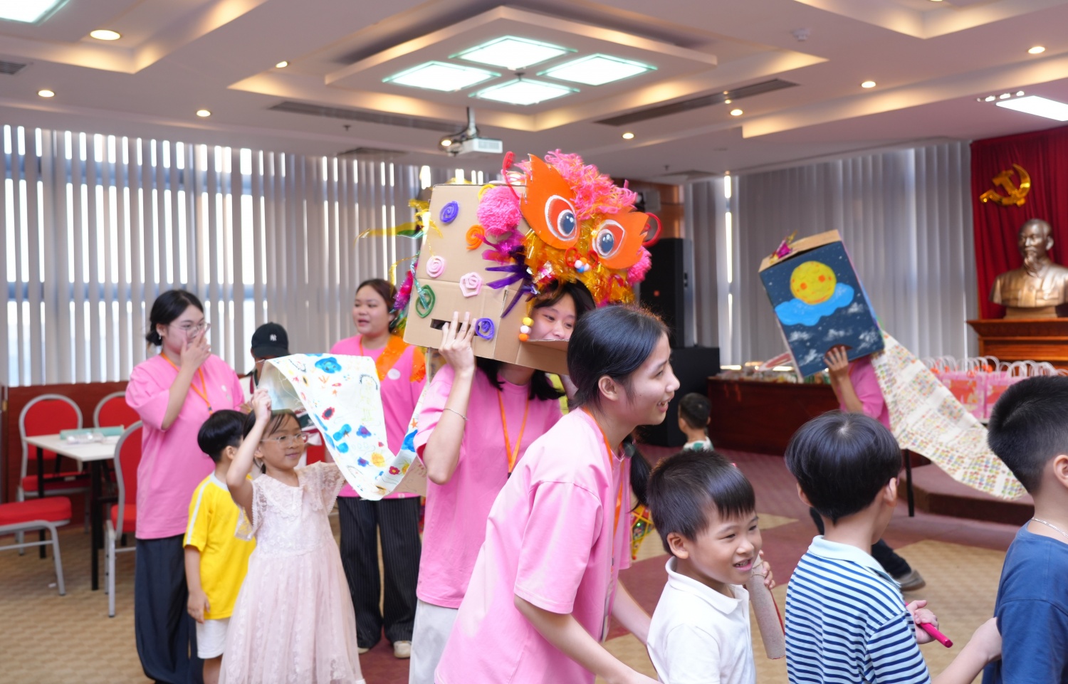 Đoàn Thanh niên PVPGB mang “Vui hội Trăng Rằm” đến với con em người lao động