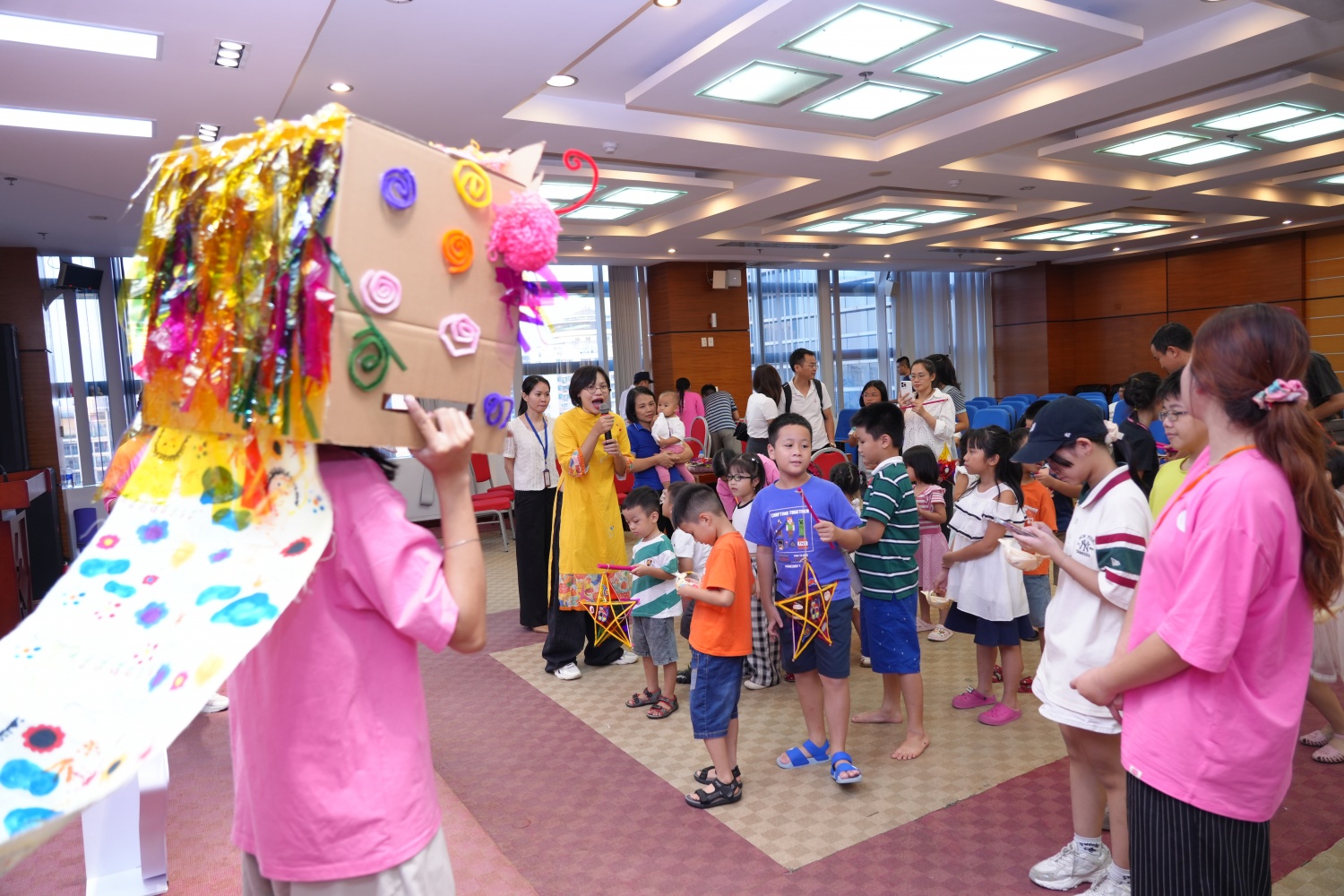Đoàn Thanh niên PVPGB mang “Vui hội Trăng Rằm” đến với con em người lao động