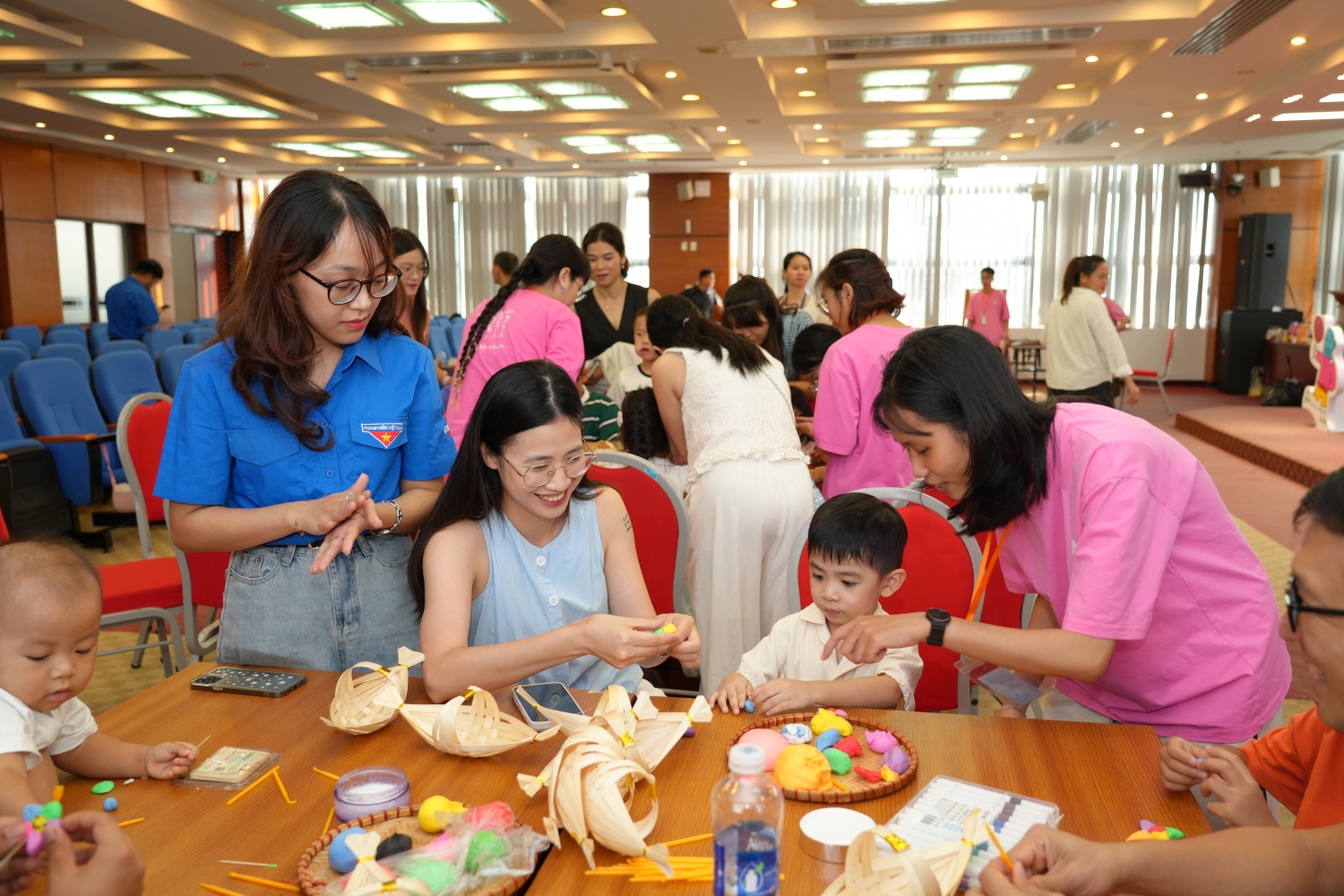 Đoàn Thanh niên PVPGB mang “Vui hội Trăng Rằm” đến với con em người lao động