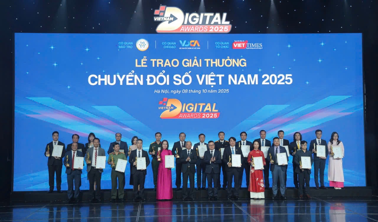 z7095580978771_0ac5ffea85279a313b303bb75726b6bd.jpg