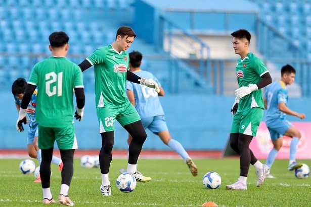 Đặng Văn Lâm nhiều cơ hội bắt chính ở tuyển Việt Nam