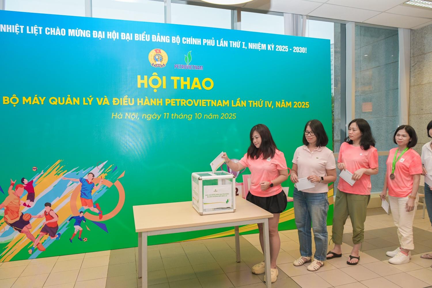 Bế mạc Hội thao Petrovietnam lần IV: Lan tỏa tinh thần thể thao, hướng về đồng bào vùng bão lũ Bế mạc Hội thao Petrovietnam lần IV: Lan tỏa tinh thần thể thao, hướng về đồng bào vùng bão lũ
