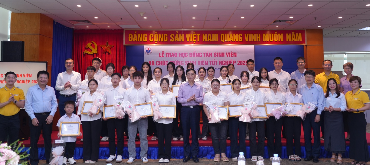 Petrovietnam sát cánh cùng sinh viên nghèo