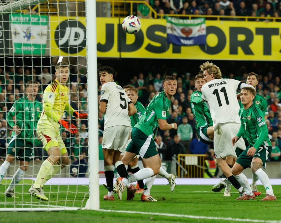Đức thắng nhọc Bắc Ireland 1-0 nhờ pha đánh đầu của Nick Woltemade. duc.jpg
