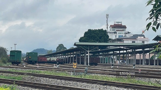 Nhiều khu vực sẽ phải di dời để phục vụ dự án đường sắt cao tốc Lào Cai - Hà Nội - Hải Phòng. Ảnh: Đinh Đại