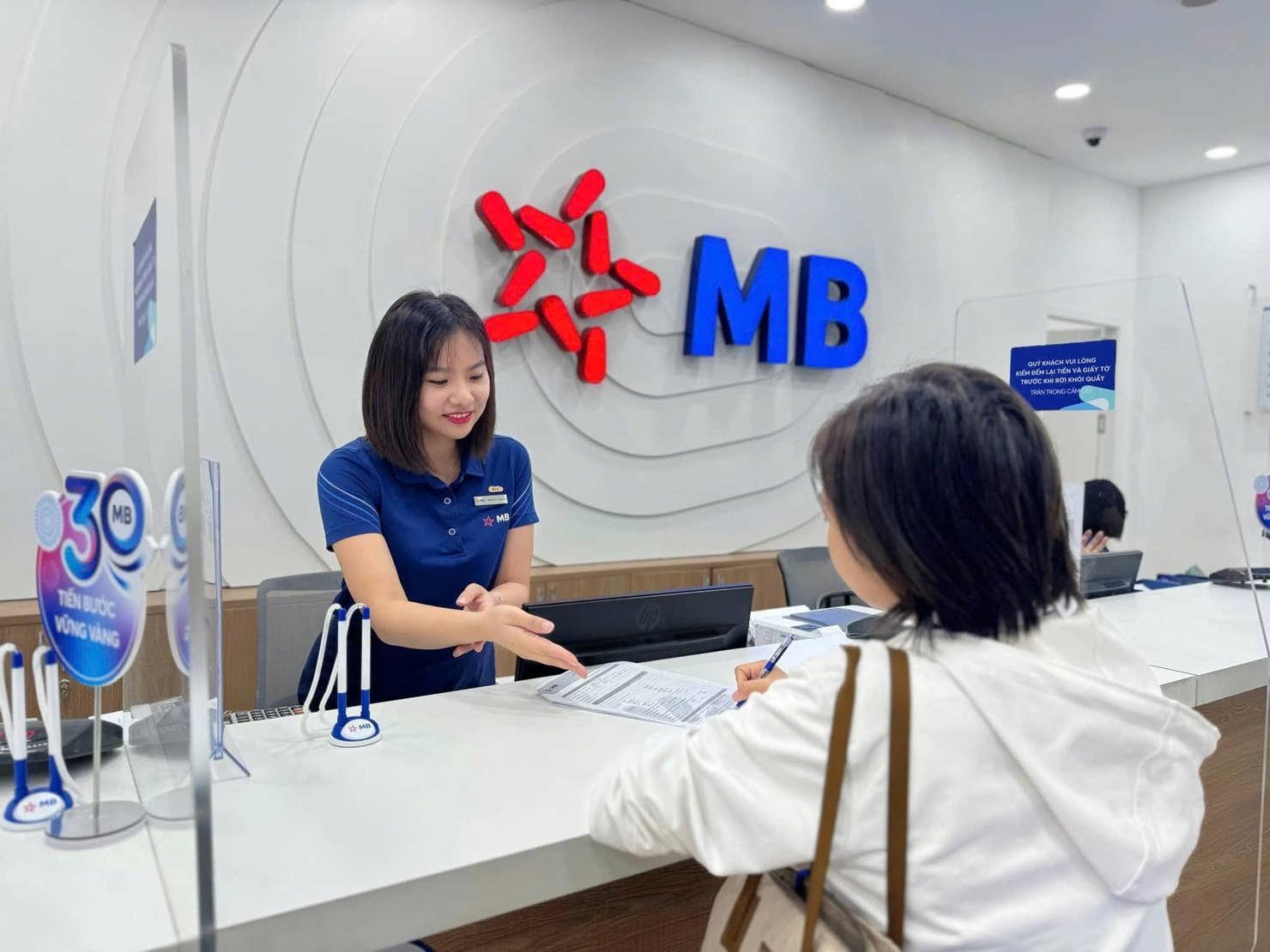 MB dẫn đầu chuyển đổi số, duy trì CASA tăng 27% trong 9 tháng.