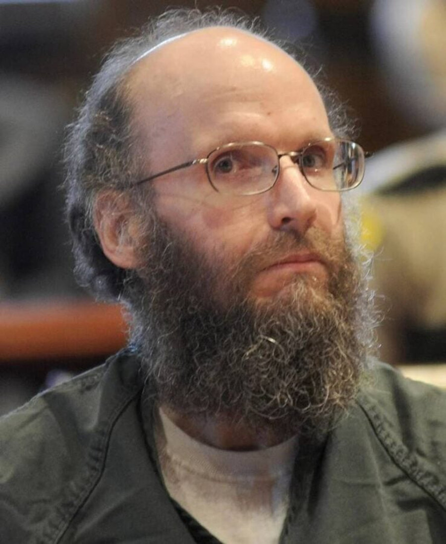 Christopher Thomas Knight năm 2013 sau khi bị bắt. song-an-dat-27-nam-trong-rung-1.jpg