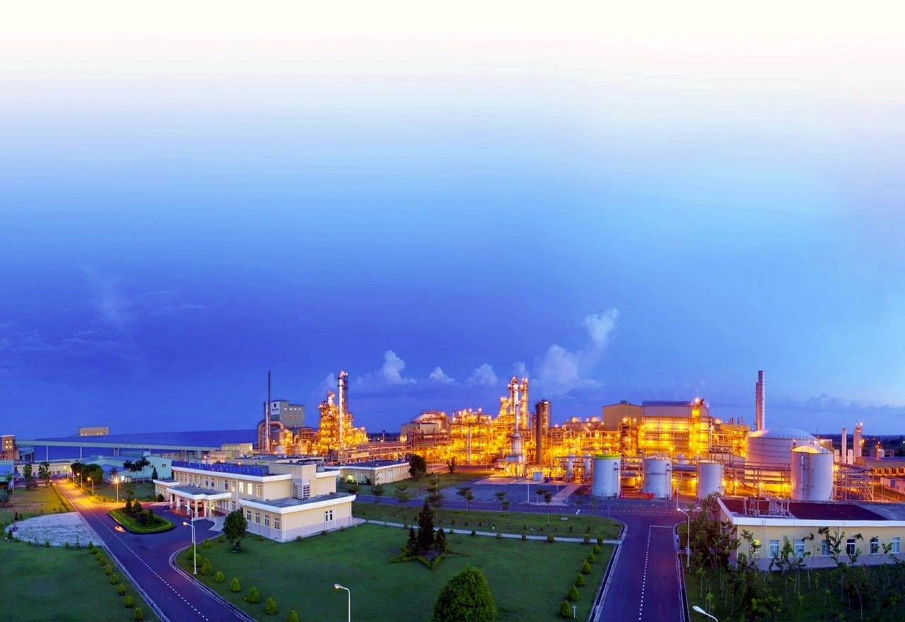 Cụm Khí – Điện – Đạm Cà Mau: Hạt nhân phát triển kinh tế vùng cực Nam Cụm Khí – Điện – Đạm Cà Mau: Hạt nhân phát triển kinh tế vùng cực Nam