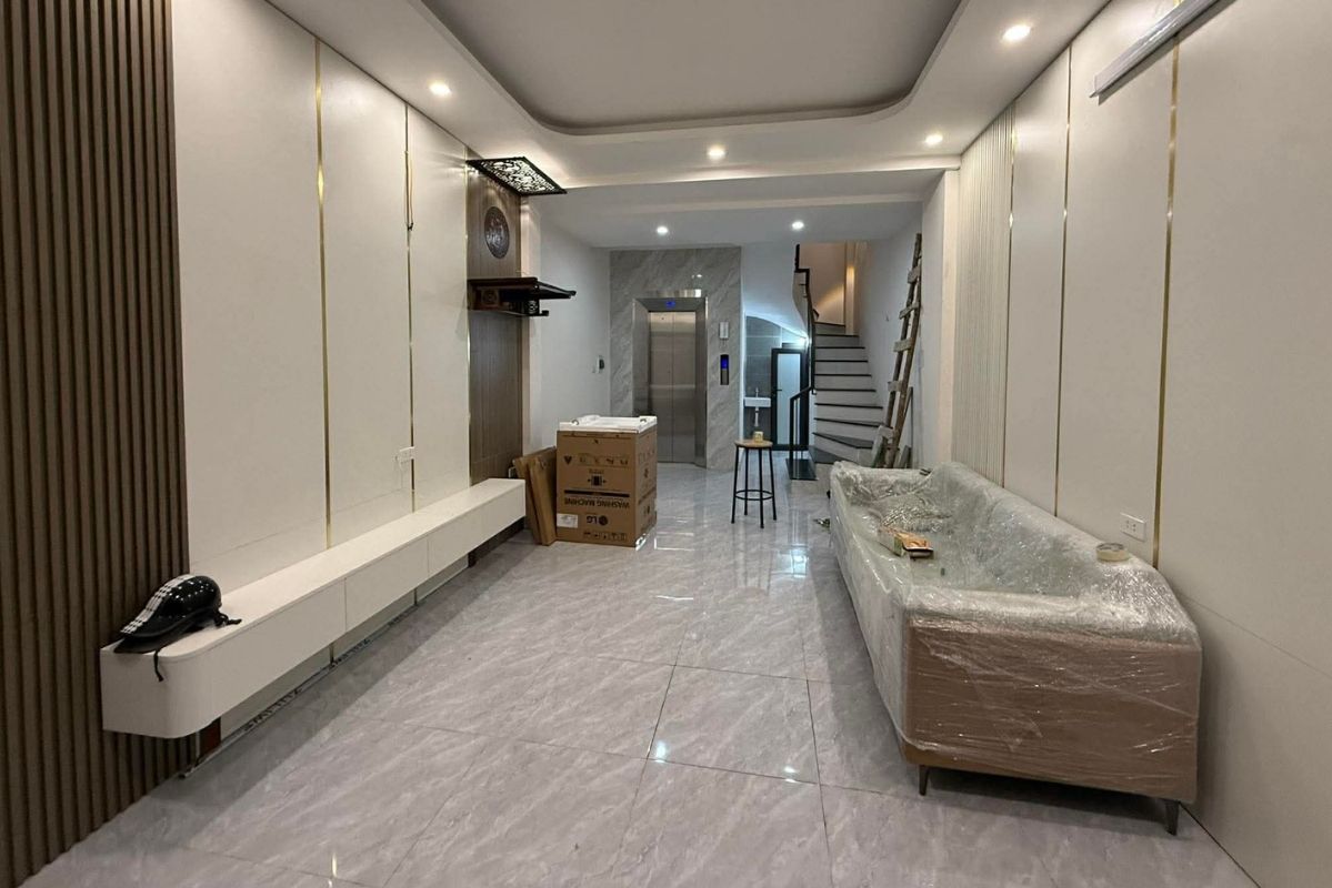 Nội thất đẹp, nhà xây mới có diện tích từ 35m2 trở lên nằm trong ngõ thông thoáng là tiêu chí của nhiều người ở thực có nhu cầu. Ảnh: Hạ Linh