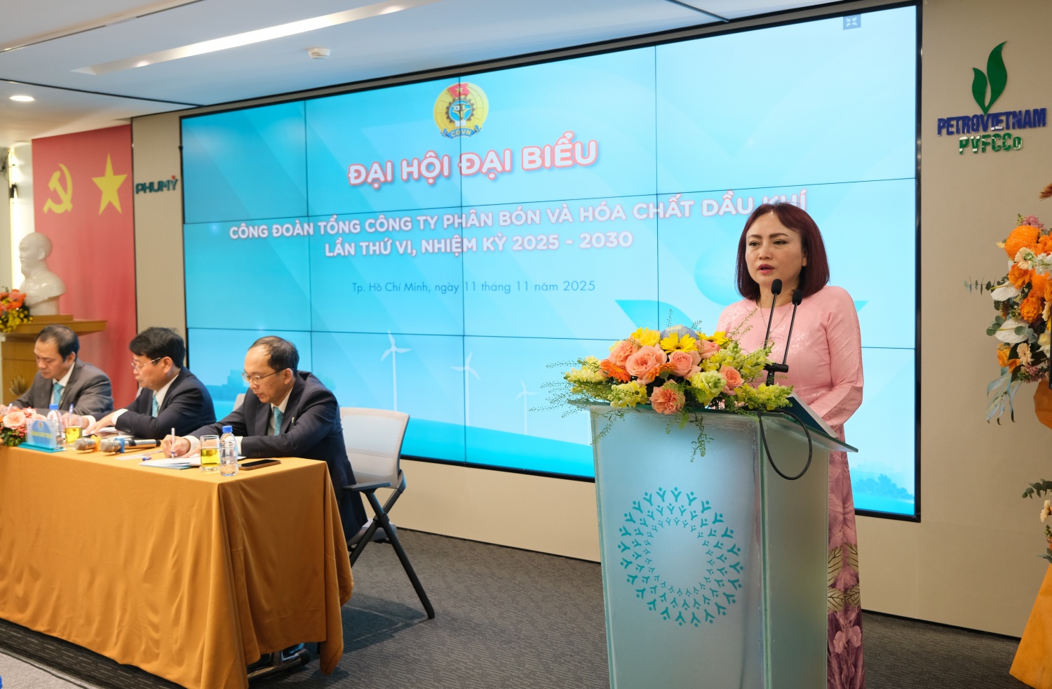 Khẳng định vai trò Đồng hành – Trách nhiệm – Nghĩa tình Khẳng định vai trò Đồng hành – Trách nhiệm – Nghĩa tình