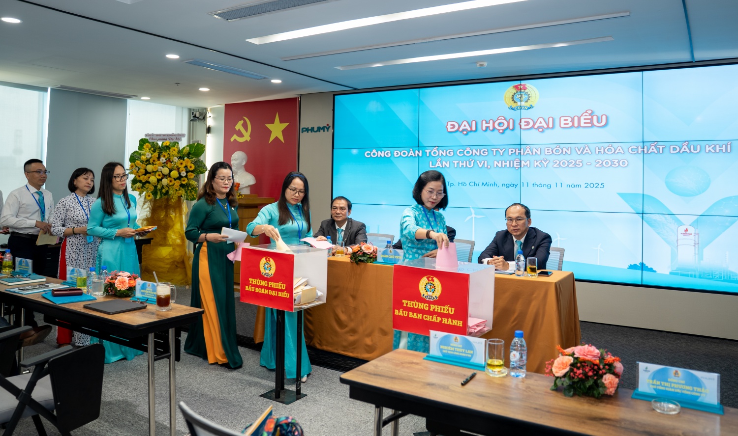 Khẳng định vai trò Đồng hành – Trách nhiệm – Nghĩa tình Khẳng định vai trò Đồng hành – Trách nhiệm – Nghĩa tình