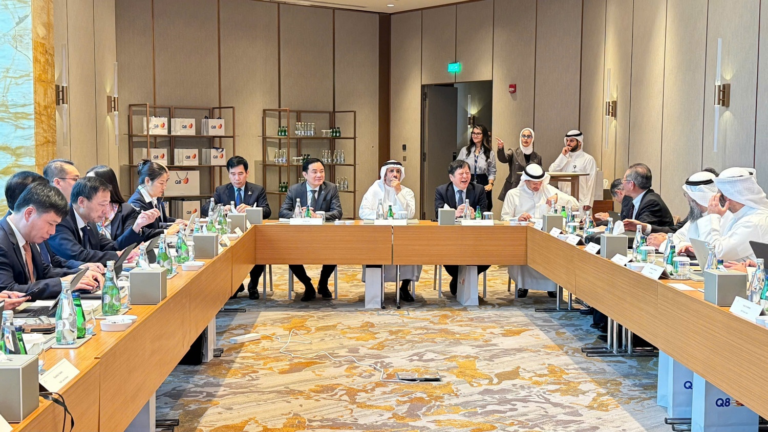 Petrovietnam tăng cường hợp tác chiến lược với Tập đoàn Dầu khí Quốc gia Kuwait Petrovietnam tăng cường hợp tác chiến lược với Tập đoàn Dầu khí Quốc gia Kuwait