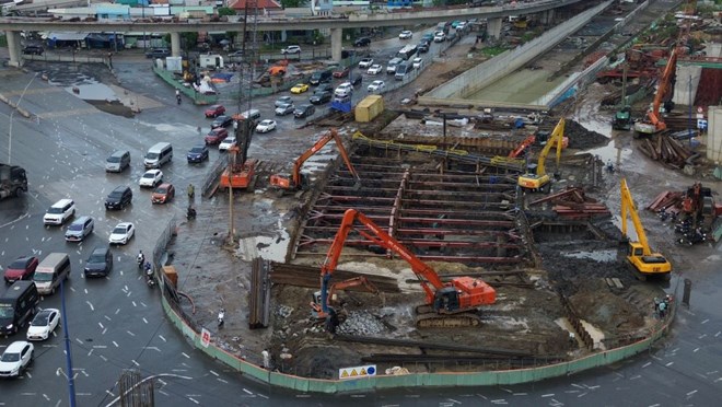 Nhánh cầu vượt và hầm chui tại nút giao An Phú đang chạy nước rút để hoàn thành cuối năm