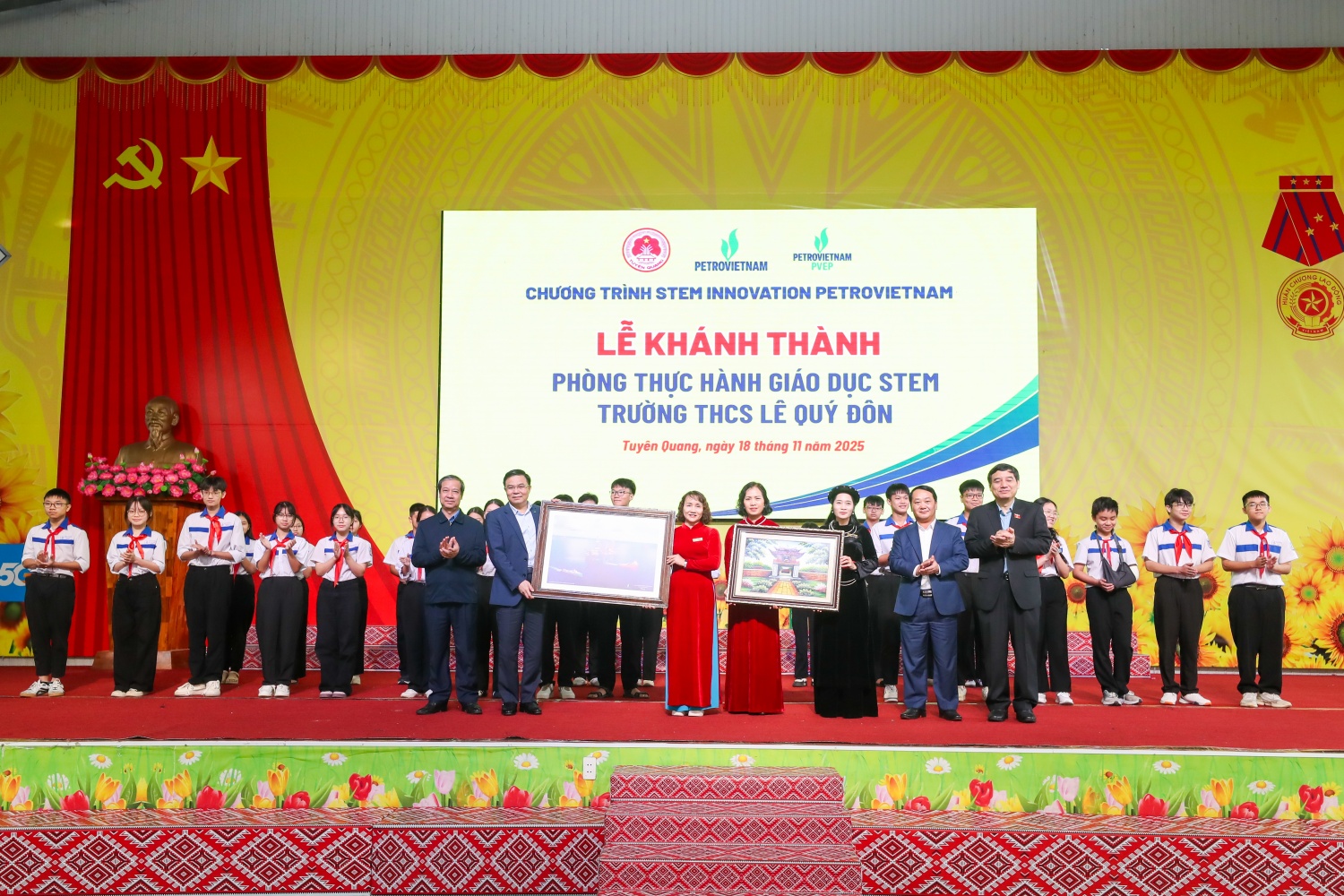 Petrovietnam khánh thành Phòng thực hành giáo dục STEM tại Trường THCS Lê Quý Đôn tỉnh Tuyên Quang Petrovietnam khánh thành Phòng thực hành giáo dục STEM tại Trường THCS Lê Quý Đôn tỉnh Tuyên Quang