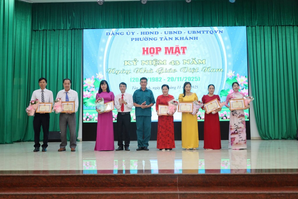 Không khí tri ân nhà giáo lan tỏa tại TP Hồ Chí Minh