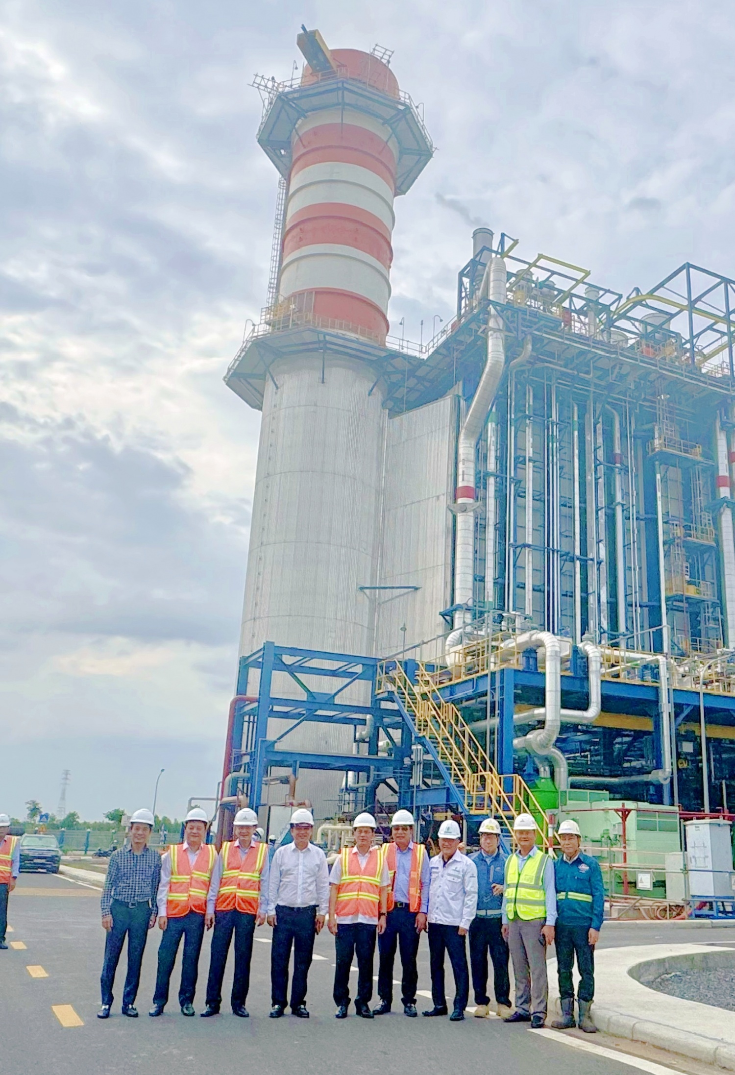 Phó Thủ tướng Bùi Thanh Sơn kiểm tra tiến độ Dự án Nhơn Trạch 3 và 4: Hoàn thành 99,15%, sẵn sàng vận hành thương mại