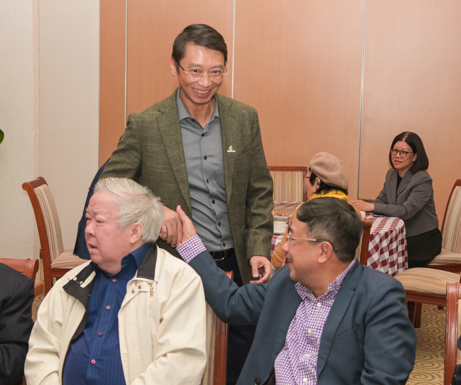 Petrovietnam tri ân cán bộ lãnh đạo qua các thời kỳ nhân kỷ niệm Ngày truyền thống ngành Dầu khí Việt Nam