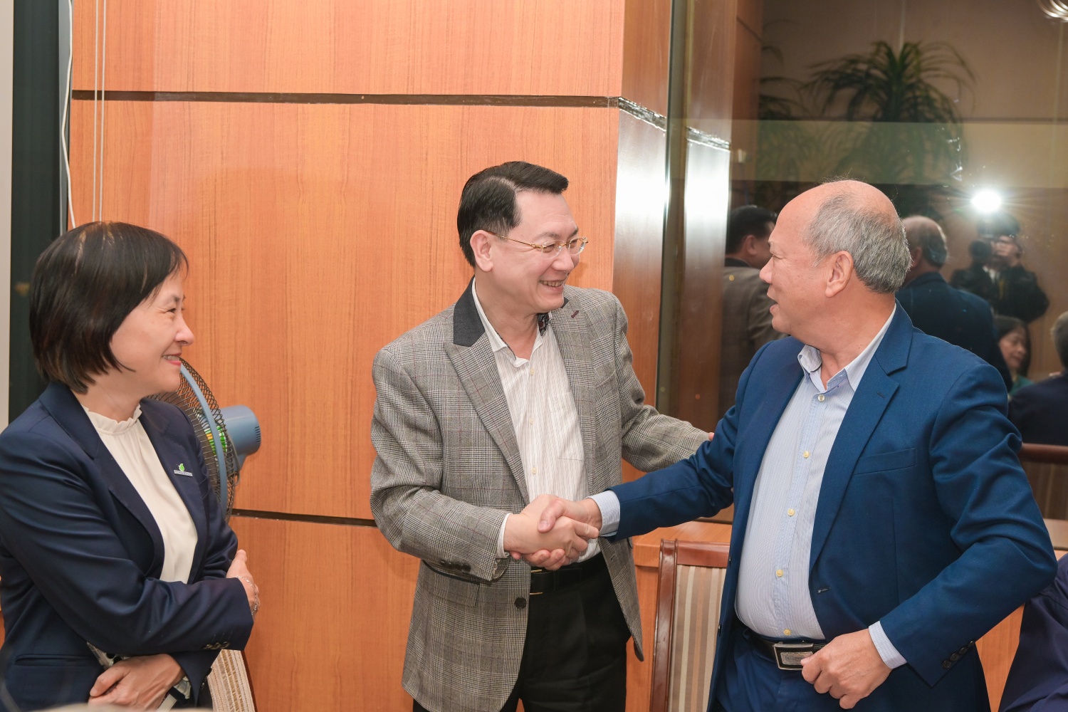 Petrovietnam tri ân cán bộ lãnh đạo qua các thời kỳ nhân kỷ niệm Ngày truyền thống ngành Dầu khí Việt Nam