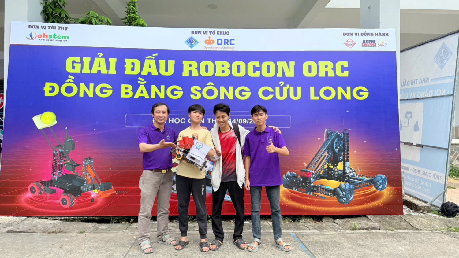 Tâm sự của thầy giáo nhiều năm gắn bó với Robotics gửi kỳ vọng vào STEM Innovation Petrovietnam Tâm sự của thầy giáo nhiều năm gắn bó với Robotics gửi kỳ vọng vào STEM Innovation Petrovietnam