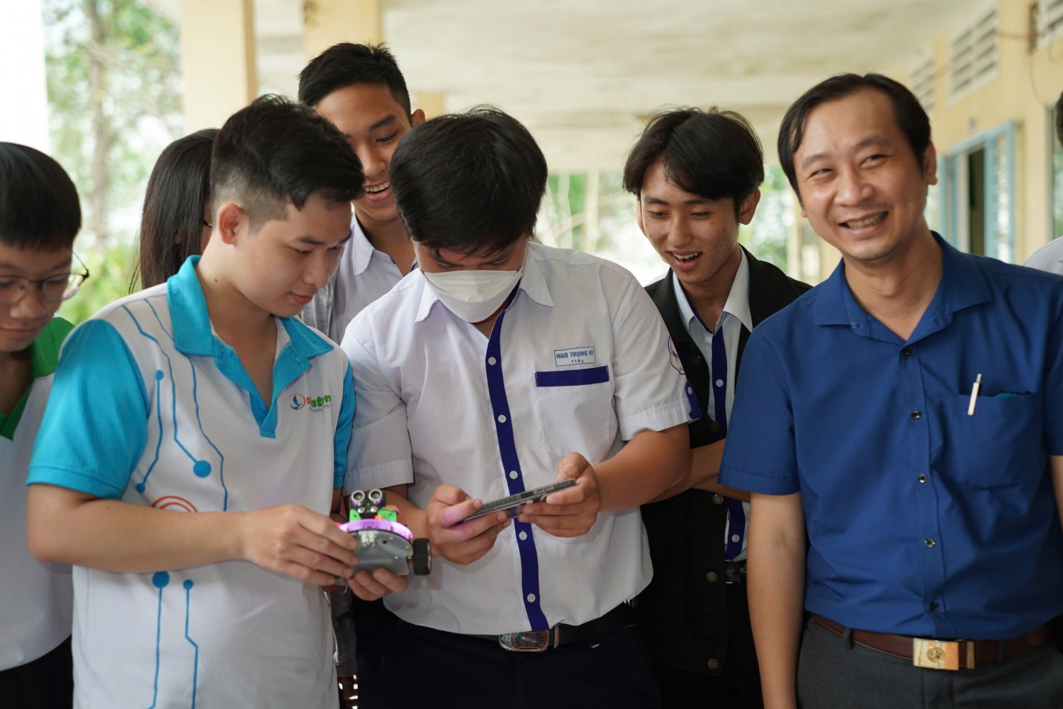 Tâm sự của thầy giáo nhiều năm gắn bó với Robotics gửi kỳ vọng vào STEM Innovation Petrovietnam Tâm sự của thầy giáo nhiều năm gắn bó với Robotics gửi kỳ vọng vào STEM Innovation Petrovietnam