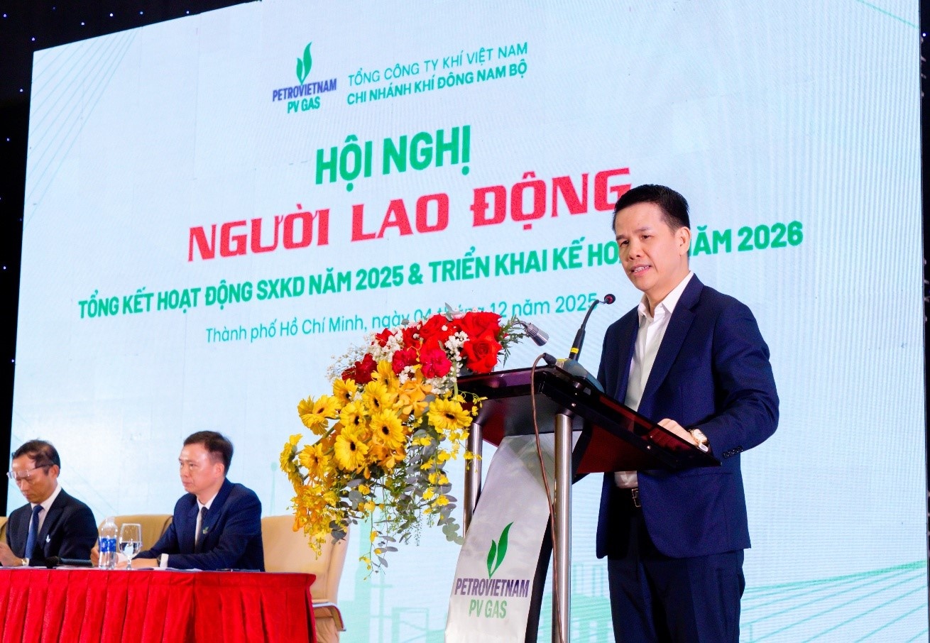 Ông Phạm Văn Phong, Phó Bí thư Đảng ủy, Tổng Giám đốc PV GAS phát biểu chỉ đạo tại Hội nghị Ông Phạm Văn Phong, Phó Bí thư Đảng ủy, Tổng Giám đốc PV GAS phát biểu chỉ đạo tại Hội nghị