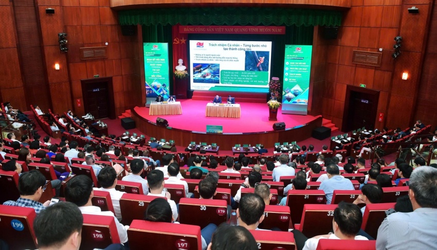 Vietsovpetro: Giữ vững vai trò trụ cột khai thác, mở rộng lĩnh vực hoạt động Vietsovpetro: Giữ vững vai trò trụ cột khai thác, mở rộng lĩnh vực hoạt động