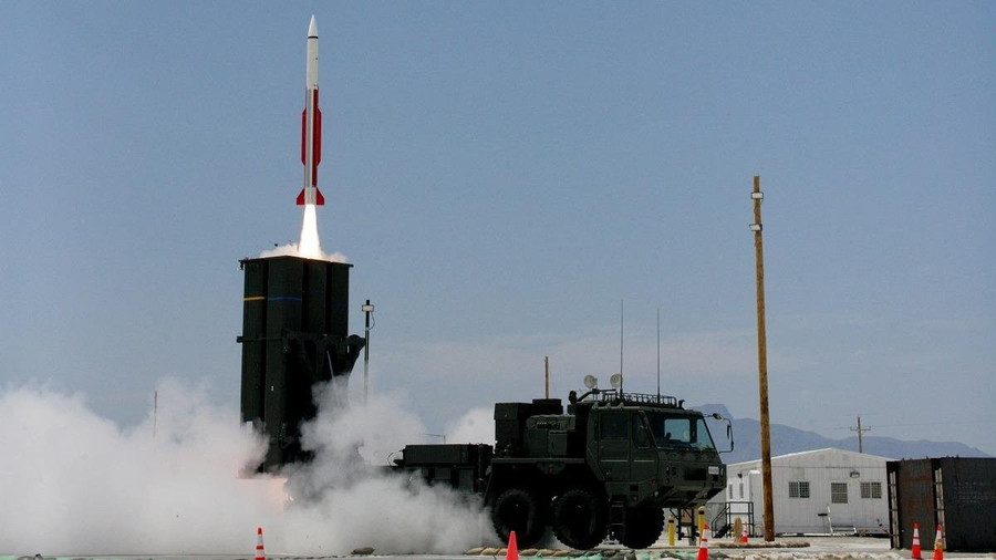 Phóng tên lửa từ hệ thống tên lửa phòng không Type-03 Kai. Nguồn ảnh: Bộ Quốc phòng Nhật Bản. nhat-ban-he-lo-type-03-moi-du-suc-chan-ten-lua-sieu-vuot-am-2.jpg