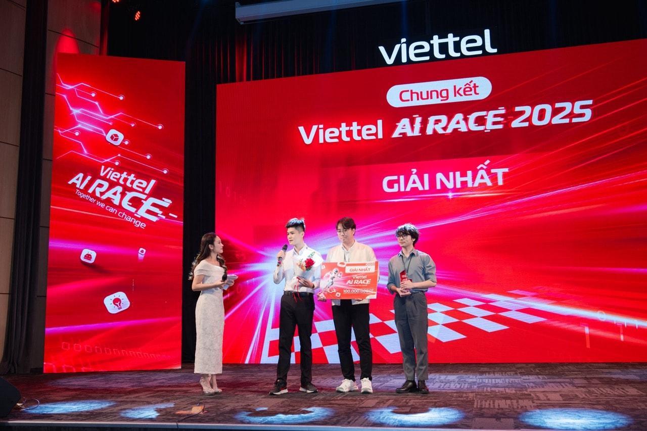 Đội thi Viper nhận giải Nhất tại Viettel AI Race 2025 Large
