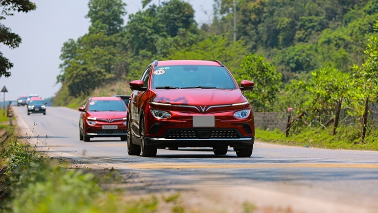 Chính sách miễn lệ phí trước bạ giúp tối ưu chi phí lăn bánh cho VF e34