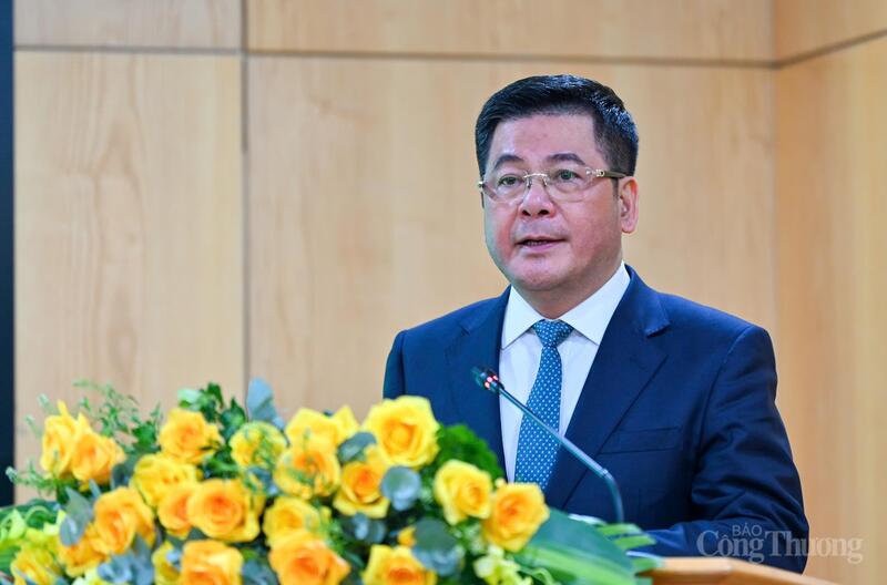 Bộ trưởng Bộ Công Thương Nguyễn Hồng Diên. Ảnh: Cấn Dũng