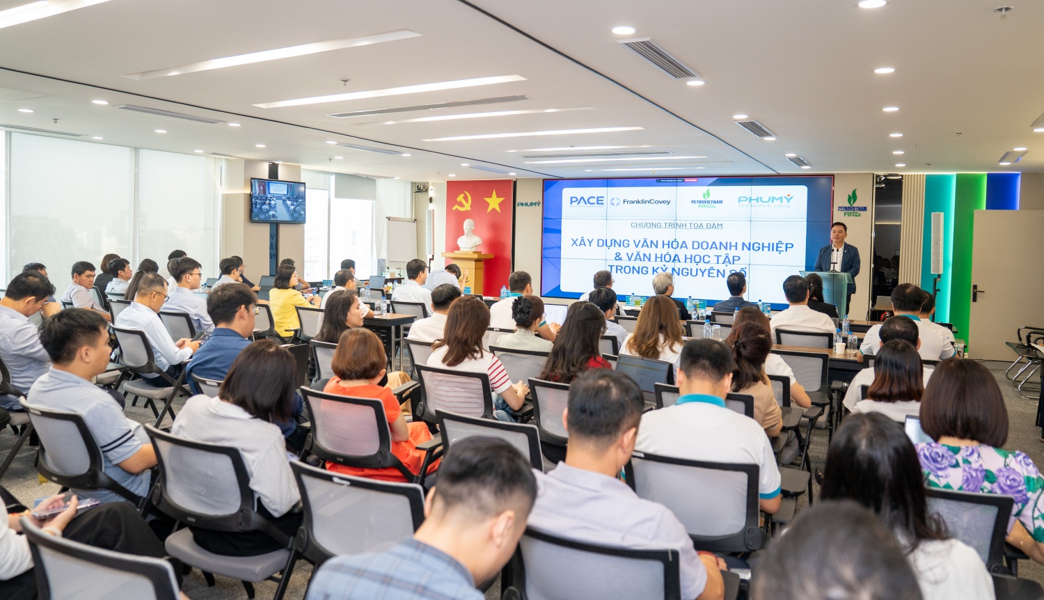 Văn hóa doanh nghiệp: Nền tảng nâng cao năng lực và phát triển bền vững Văn hóa doanh nghiệp: Nền tảng để PVFCCo - Phú Mỹ nâng cao năng lực và phát triển bền vững