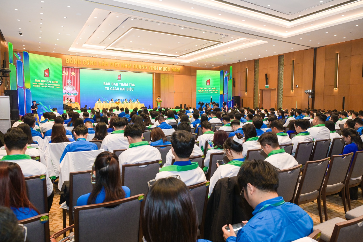 Tuổi trẻ Petrovietnam dự Đại hội Đoàn Thanh niên Chính phủ lần thứ I: Đoàn kết, tiên phong, đổi mới sáng tạo Tuổi trẻ Petrovietnam dự Đại hội Đoàn Thanh niên Chính phủ lần thứ I: Đoàn kết, tiên phong, đổi mới sáng tạo