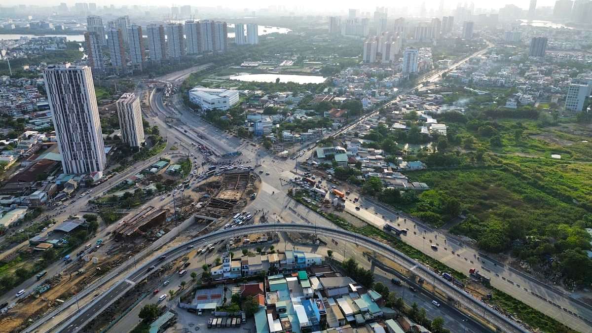 Toàn cảnh hầm chui, cầu vượt tại nút giao An Phú. Ảnh: Anh Tú