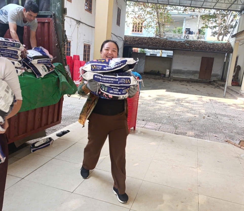 Lan tỏa nghĩa tình Petrovietnam qua chương trình “Tết vì Người nghèo”