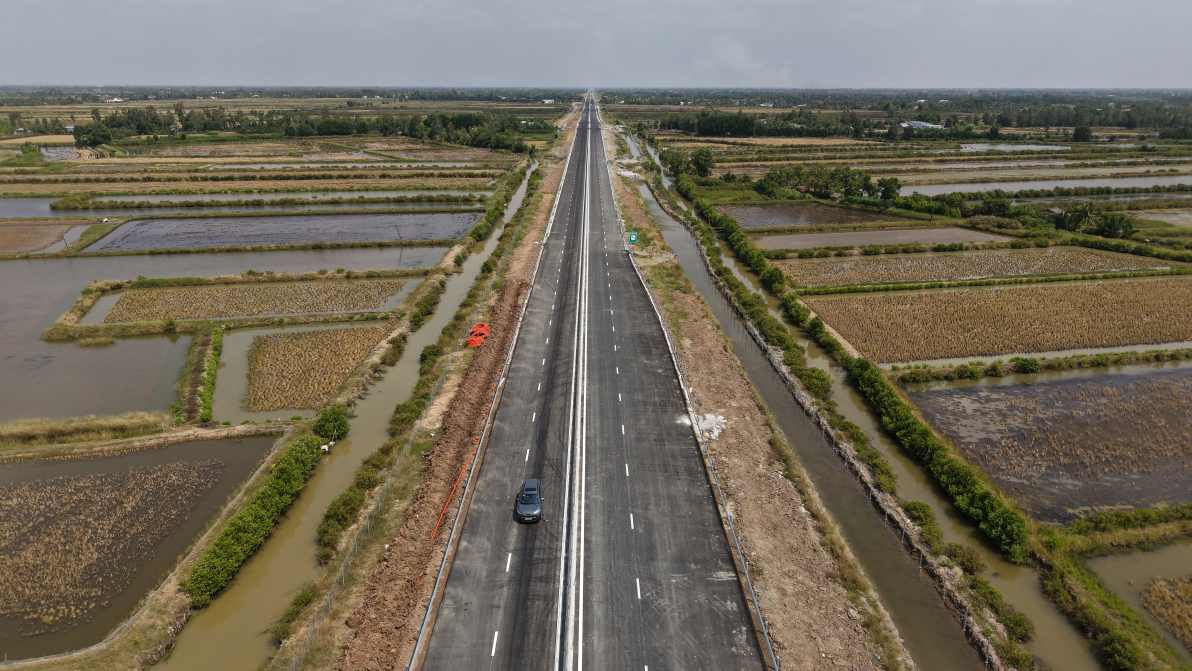 Cao tốc Cần Thơ - Cà Mau mở ra cơ hội lớn để tỉnh Cà Mau bức phá. Ảnh: Nhật Hồ.