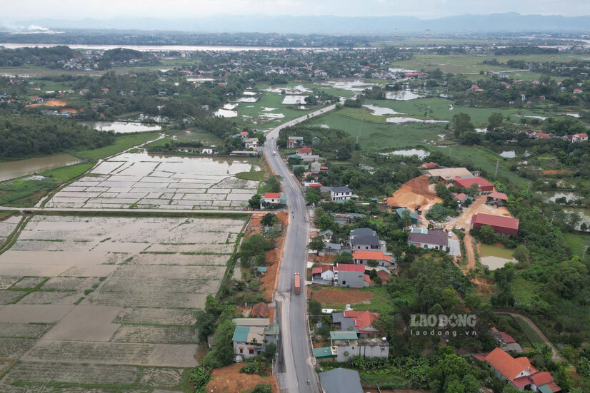 Đoạn đường tại xã Xuân Lũng. Ảnh: Tô Công