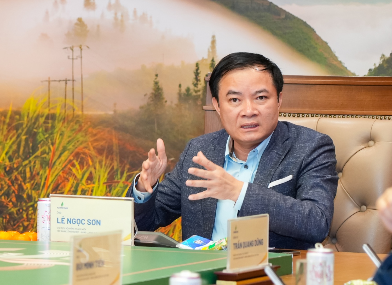 Petrovietnam đẩy mạnh áp dụng tiêu chuẩn OECD vào quản trị doanh nghiệp Petrovietnam đẩy mạnh áp dụng tiêu chuẩn OECD vào quản trị doanh nghiệp